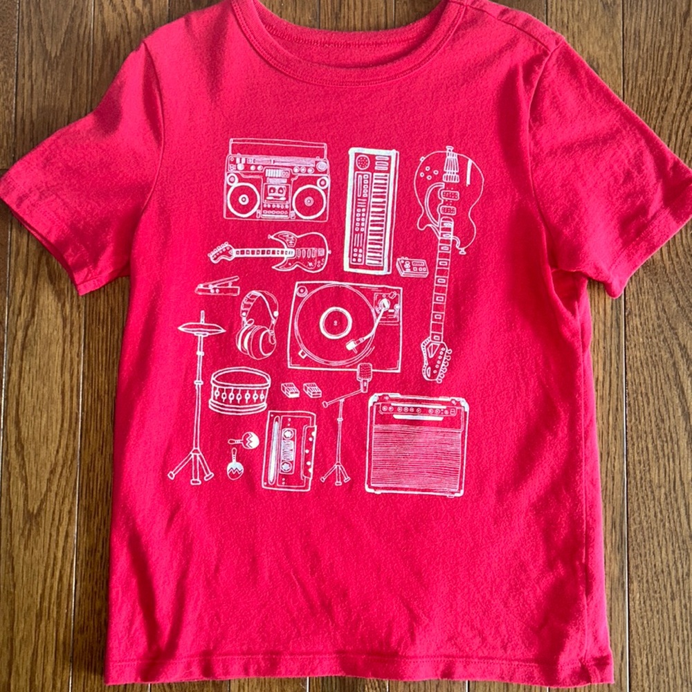 🎸🥁🎹🎼  GAP T shirt Size S P